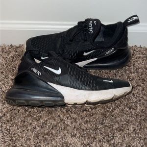 Nike AirMax 270